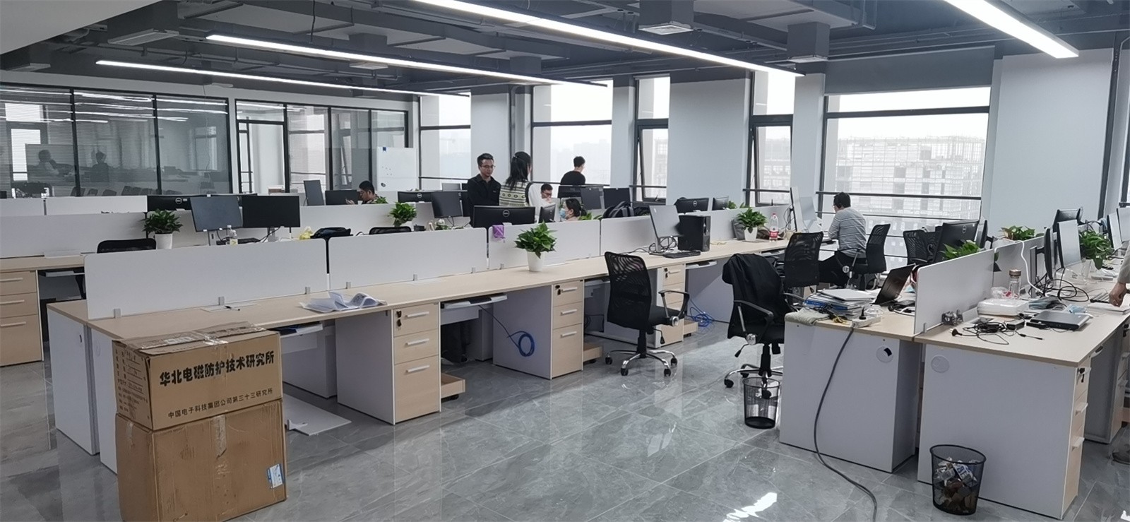 拓維電子辦公區.jpg